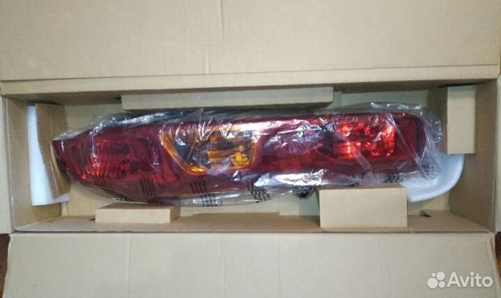 Nissan x trail t31 фонарь задний правый новый