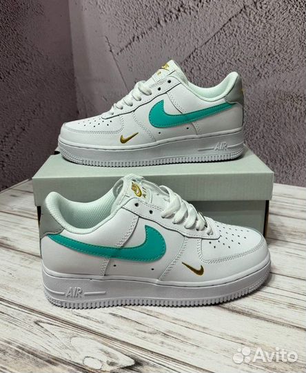 Кроссовки женские Nike Air Force 1