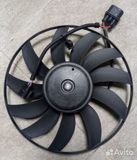Вентилятор охлаждения радиатора (360 мм) A3/Golf V