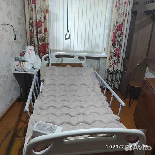 Медицинская кровать для лежачих больных бу