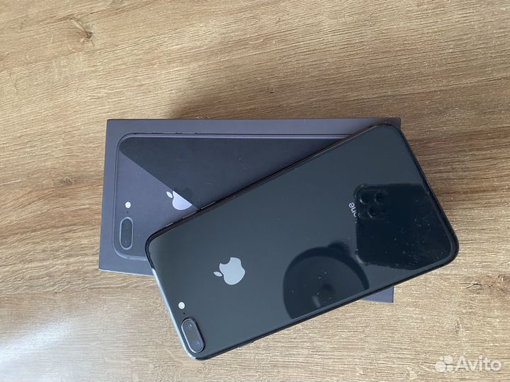 iPhone 8 Plus, 64 ГБ