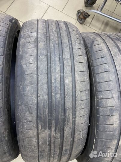 Pirelli P Zero 245/40 R20 и 275/35 R20 102Y