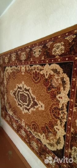 Ковер натуральная шерсть со стены