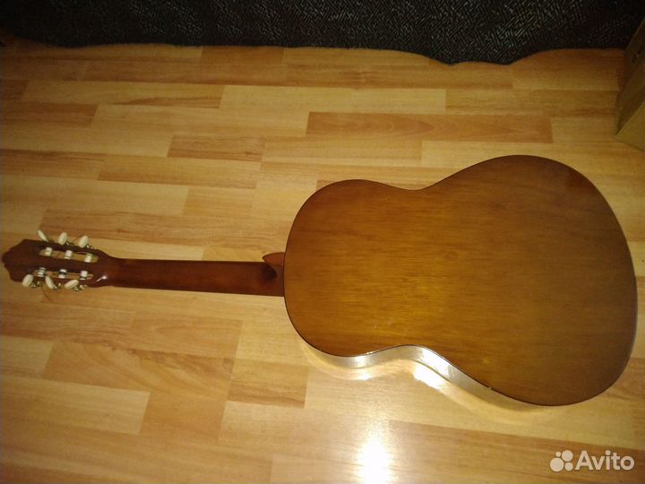 Классическая гитара yamaha c40