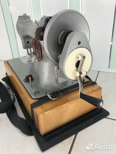 Швейная машинка