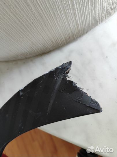 Сломанная клюшка