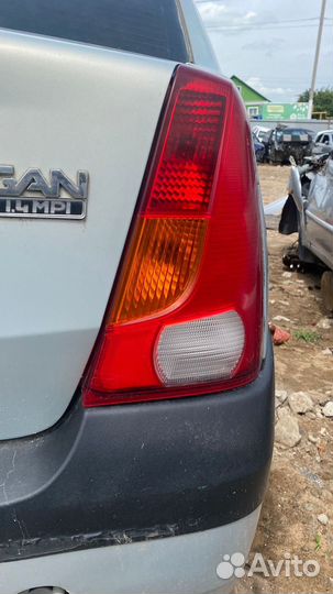 Фонарь правый Renault Logan