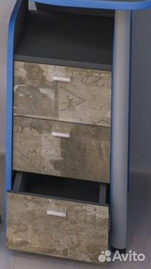 Компьютерный стол новый