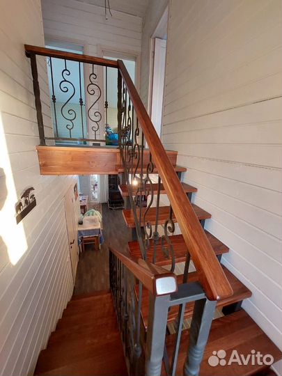 Лестница на металлокаркасе