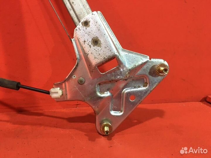 Стеклоподъемник передний правый Hyundai Coupe