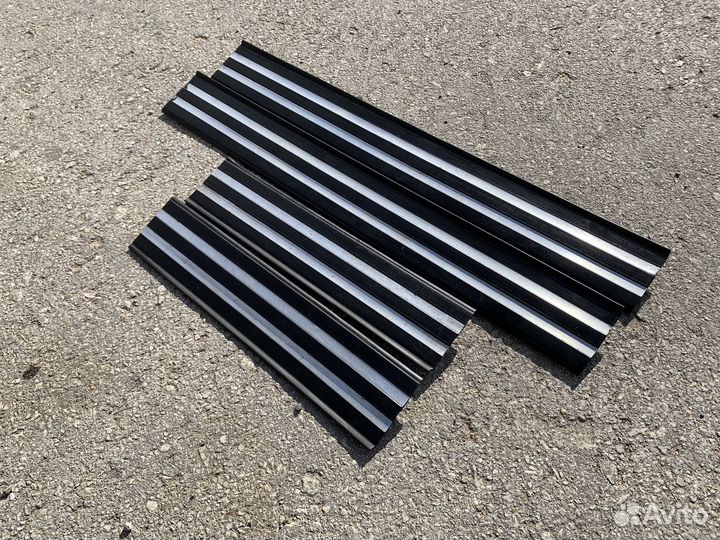 Внутренние накладки на пороги BMW E34