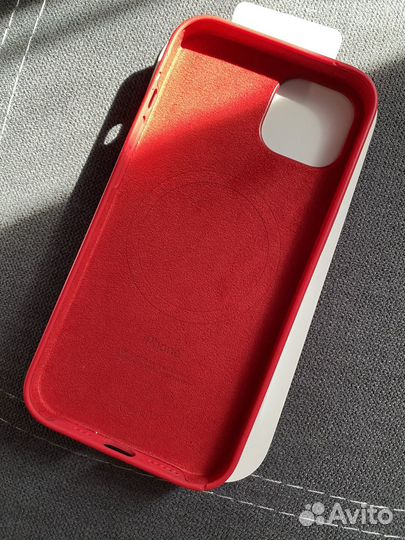 Чехол на iPhone 13