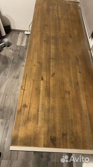 Мебель в детскую стол