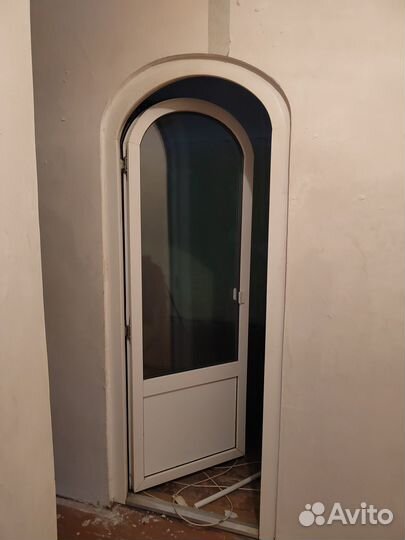 Двери пластиковые бу