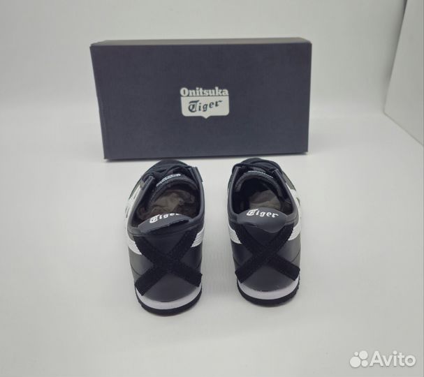 Onitsuka tiger black черные