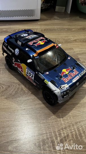 Машинка на радиоуправлении 1 10