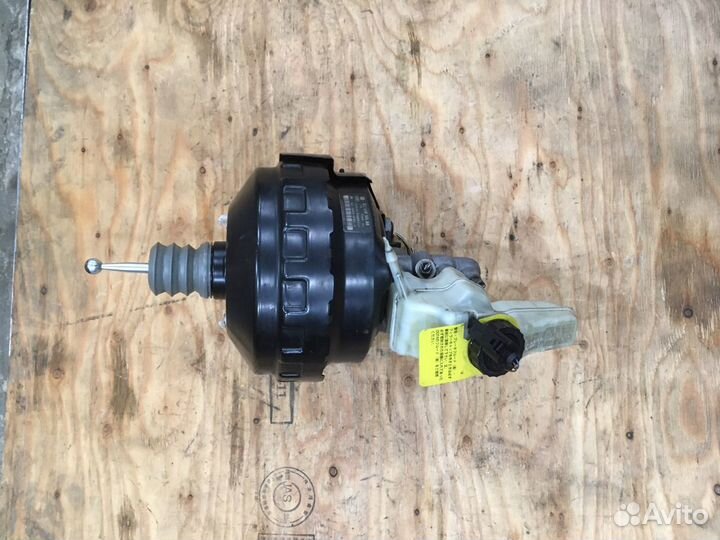 Вакуумный усилитель тормозов Passat B6 Passat CC