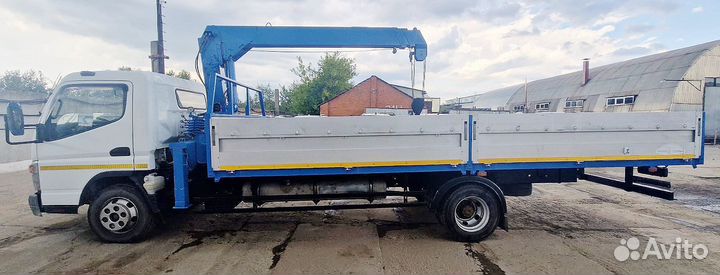 Mitsubishi Fuso Canter с КМУ, 2014