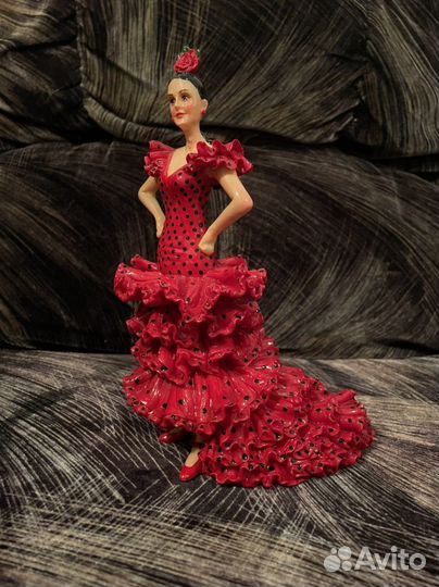 Статуэтка *Испанская танцовщица*