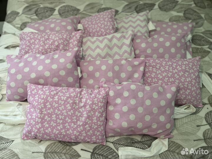 Бортики в кроватку