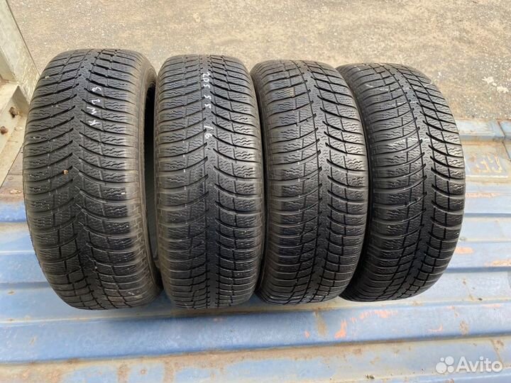 Kumho I'Zen KW23 205/55 R16