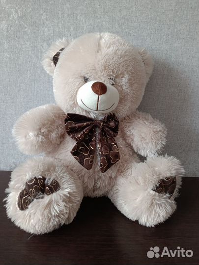 Плюшевый медведь