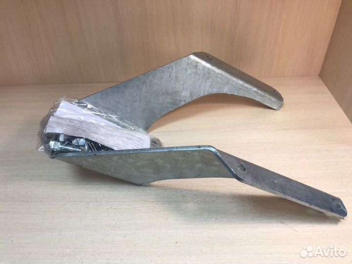 Держатель запасного колеса прицепа мзса 842111.20