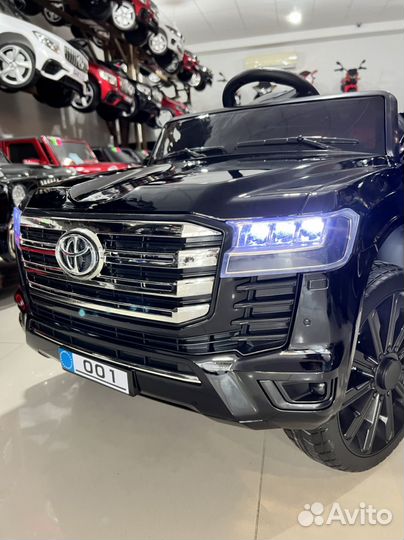 Детский электромобиль