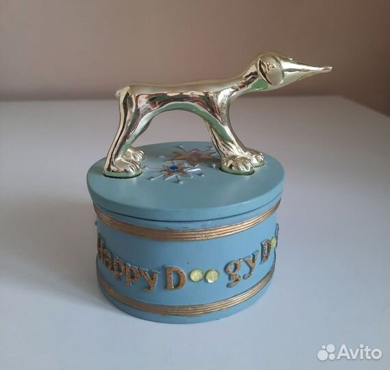 Шкатулка - статуэтка с собачкой