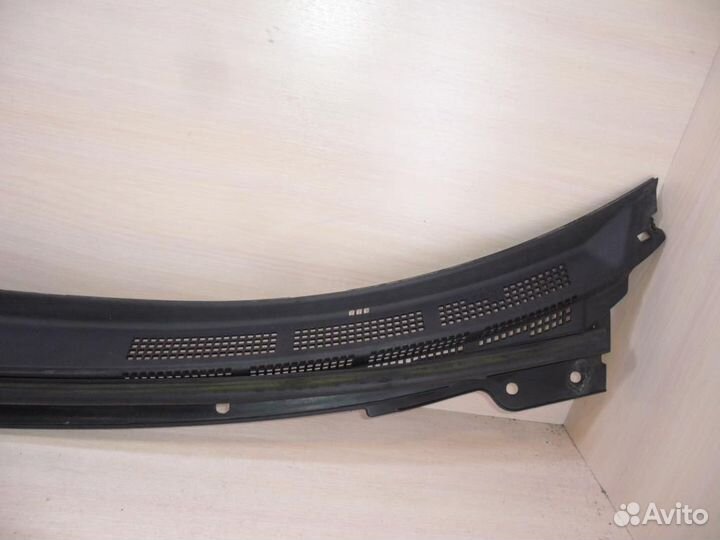 Решетка стеклоочистителей Mitsubishi Lancer 10 20