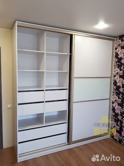 Дверный шкаф