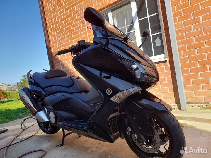 Yamaha t max 530