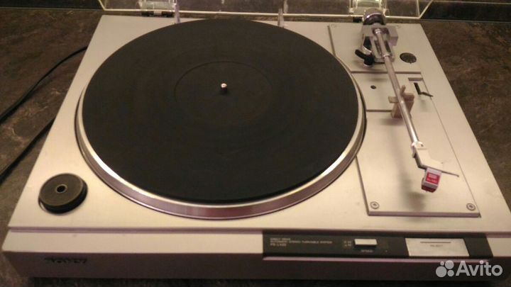 Виниловый проигрыватель Sony PS-LX22