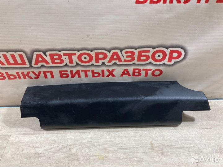 Накладка сиденья передняя левая Bmw X5 (E-70) 2010