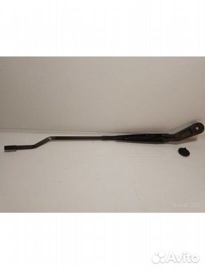 Поводок стеклоочистителя Приора