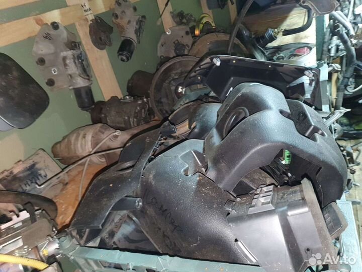 Кожух руля на лансер 9