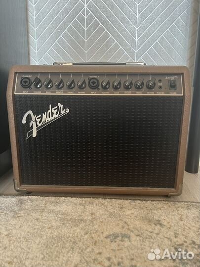 Fender acoustasonic 40