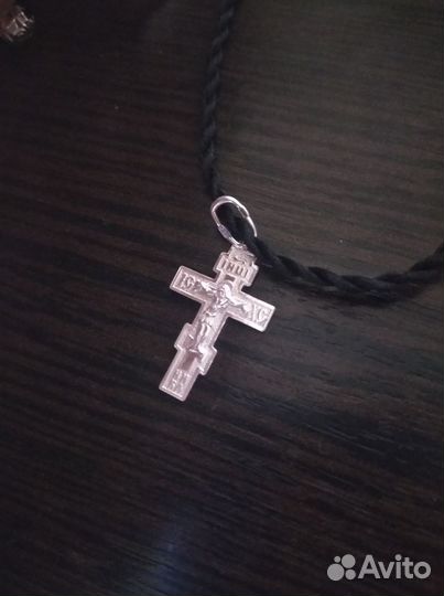 Серебряный крестик