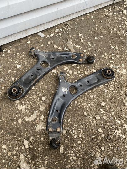 Рычаги передние KIA ceed