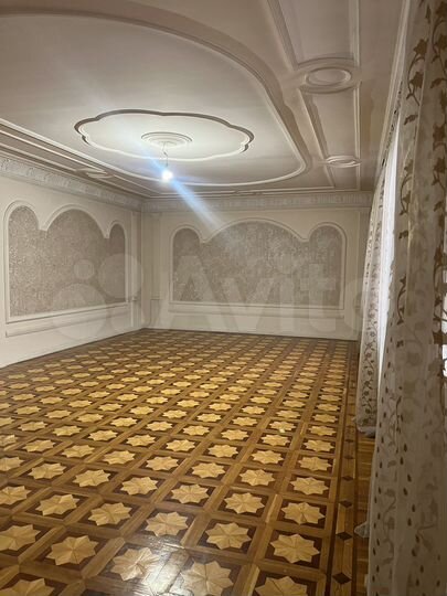 Дом 420 м² на участке 5 сот.