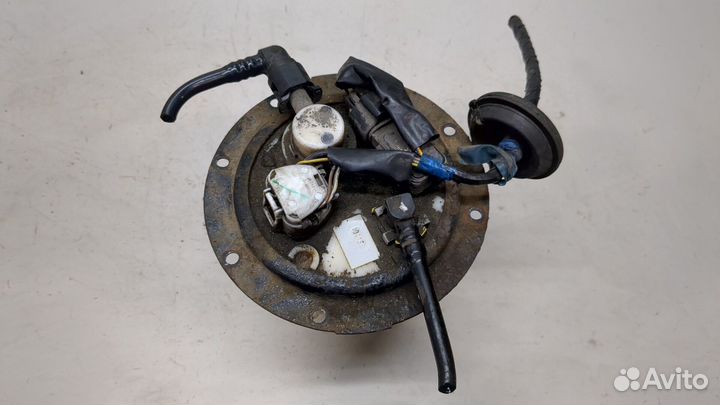 Насос топливный электрический Toyota Matrix, 2004