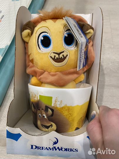 Игрушка в кружке