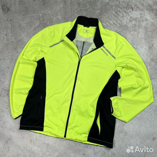 Мембранная ветровка Brooks Softshell (Hoka, Asics)