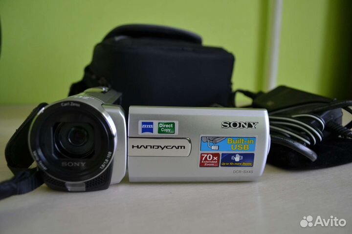 Цифровая видеокамера sony