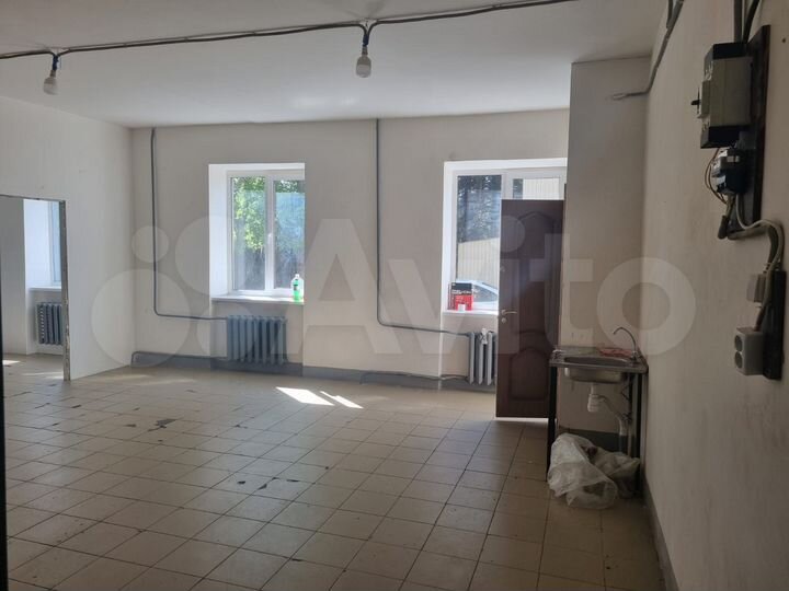 Свободного назначения, 70 м²