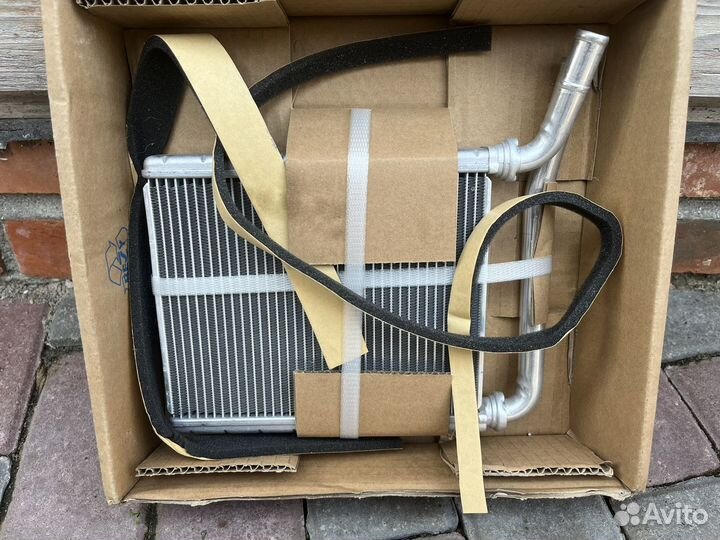 Радиатор печки toyota avensis 2011