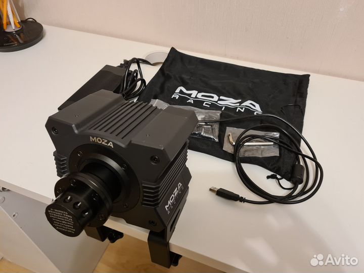 База для руля moza R5 с кронштейном