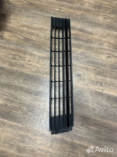 Volkswagen polo 5 решетка переднего бампера