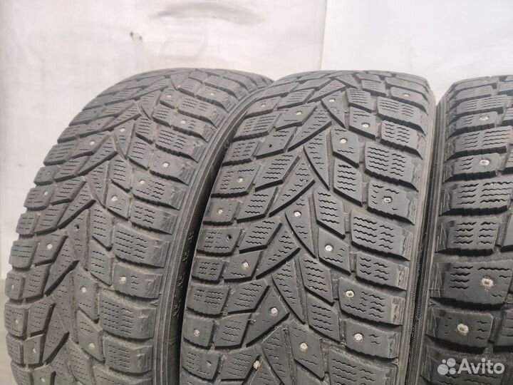 Dunlop SP Winter Ice 02 205/55 R16 94T