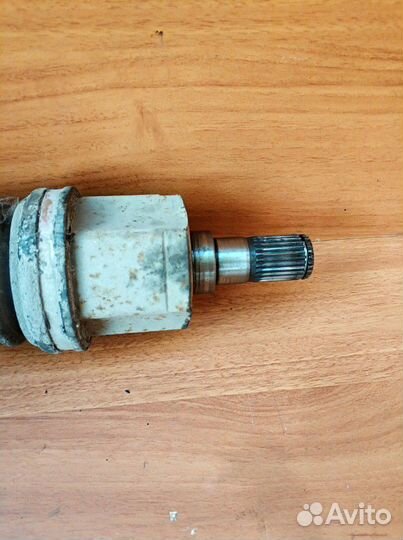 Полуось левая Хюндай Акцент 1,5 с абс